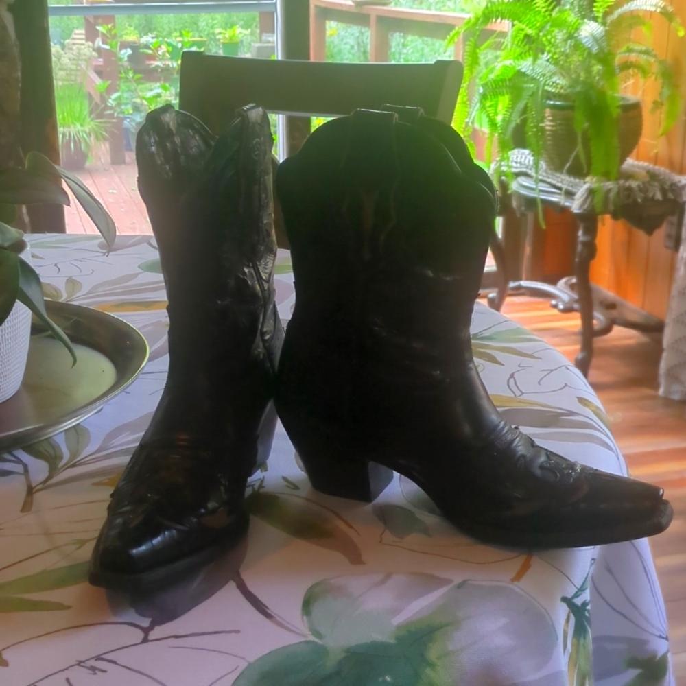 Ariat boot dahlia 8B womens